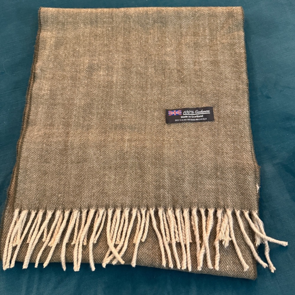 100% Cashmere‎ Herringbone Scarf Made in Scotland Tan Brown EUC